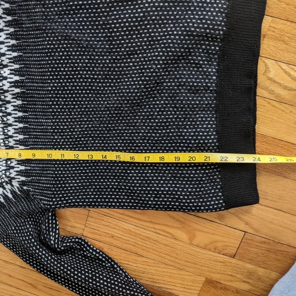 J. Crew Merino Wool Sweater L (fits Med) - Picture 7 of 9